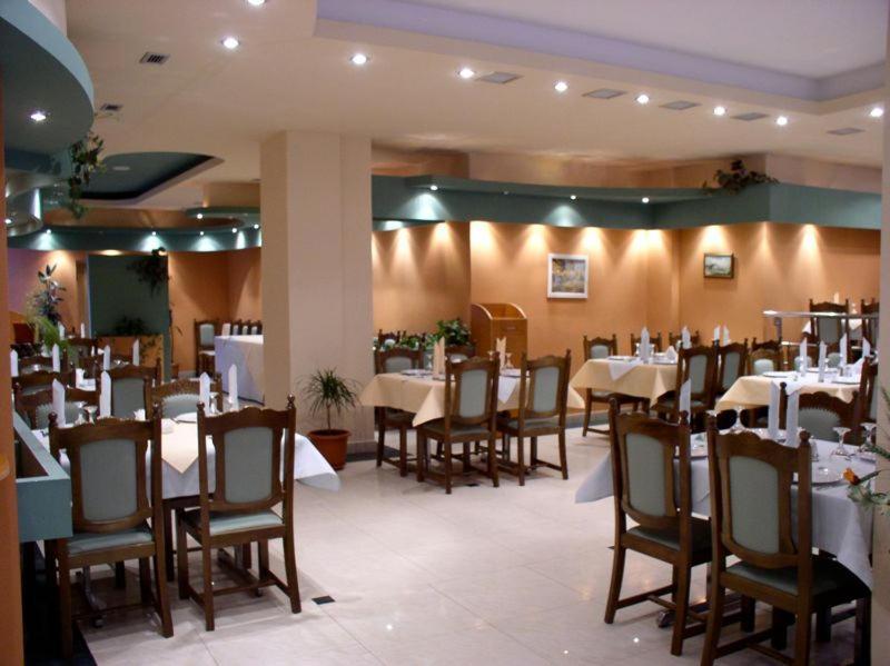 Rex Hotel Tulcea Luaran gambar